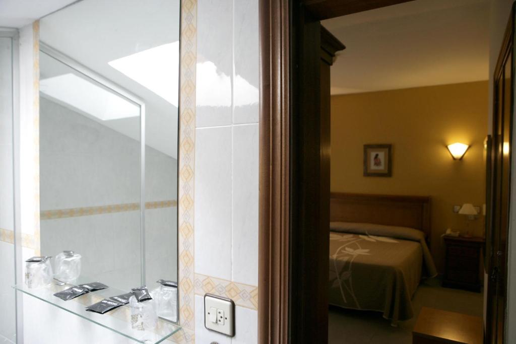 Hotel Azpiazu Cudillero Bagian luar foto